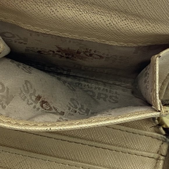 Michael Kors Zippered Bilfold Wallet - Picture 6 of 8